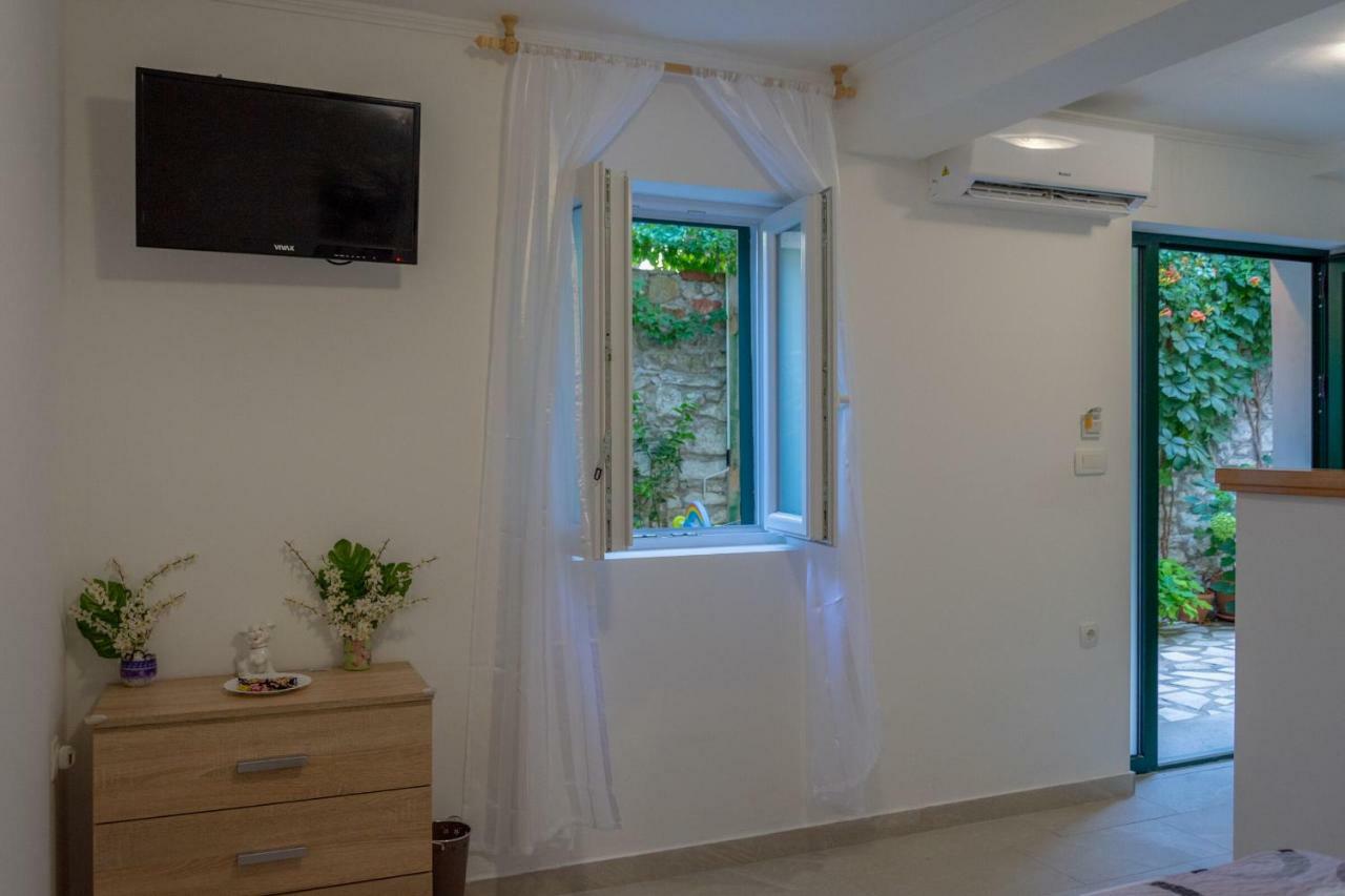 Room Nino Skradin Esterno foto