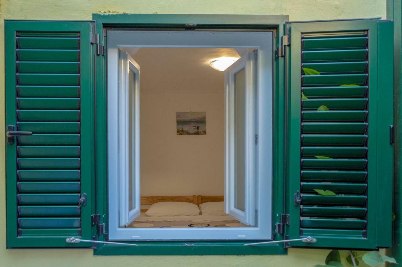 Room Nino Skradin Esterno foto