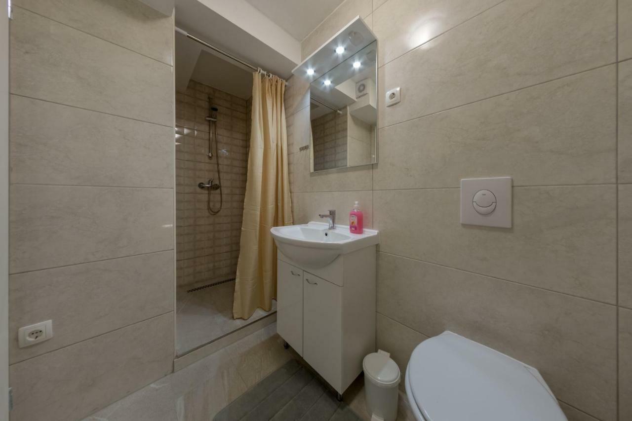 Room Nino Skradin Esterno foto